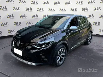 Usata Renault Captur 92 CV (67 kW) 2021 Nero SUV