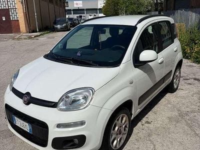 Begagnad Fiat Panda Lounge 85 HK (62 kW) 2014 Vit Halvkombi