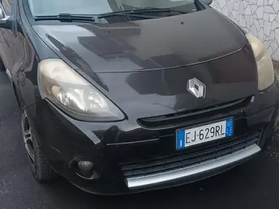 Usata Renault Clio 64 CV (47 kW) 2011 Nero Utilitaria