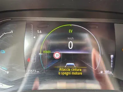 Usata Renault Captur Equilibre 145 CV (106 kW) 2023 Blu scuro SUV