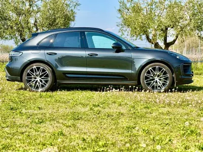 Usata Porsche Macan 381 CV (280 kW) 2022 Grigio SUV