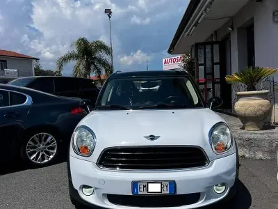 Usata Mini Cooper Countryman 111 CV (81 kW) 2013 Bianco SUV