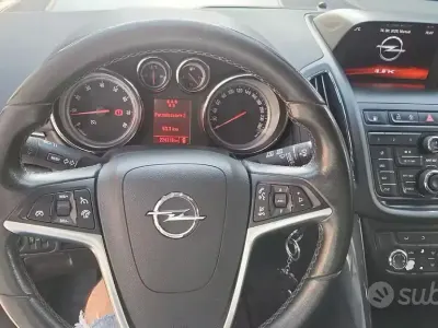 Usata Opel Zafira 150 CV (110 kW) 2015 Nero Monovolume