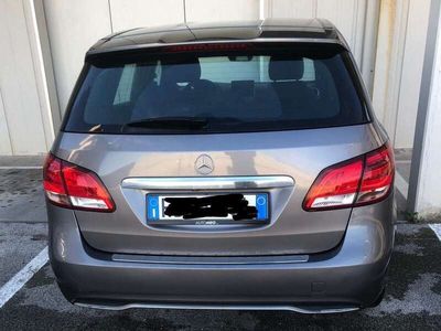 Mercedes B180