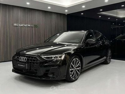 Usata Audi S8 Ambiente 571 CV (419 kW) 2023 Nero brillante Berlina