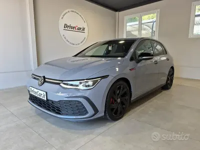 Usata VW Golf VIII GTI 245 CV (180 kW) 2024 Grigio Berlina
