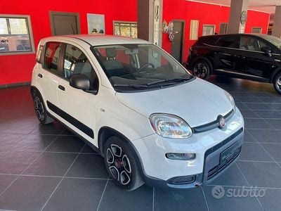Usata Fiat Panda City Life 70 CV (51 kW) 2022 Bianco Berlina