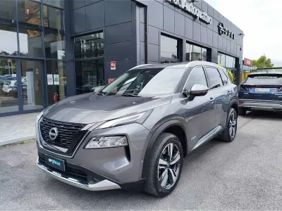 Usata Nissan X-Trail Tekna 213 CV (156 kW) 2024 Grigio SUV