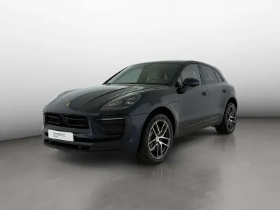 Usata Porsche Macan 265 CV (194 kW) 2023 Blu notte metallizzato SUV