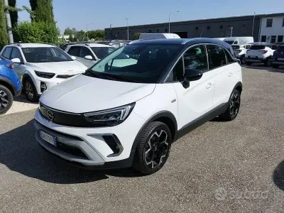 Usata Opel Crossland Elegance 130 CV (95 kW) 2023 Bianco SUV