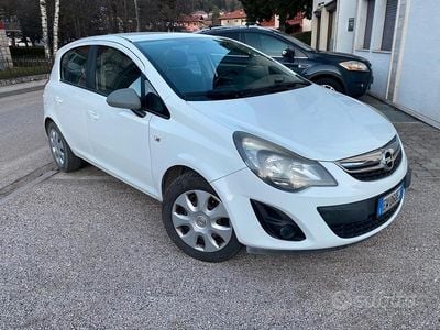 Usata Opel Corsa 75 CV (55 kW) 2014 Bianco Utilitaria