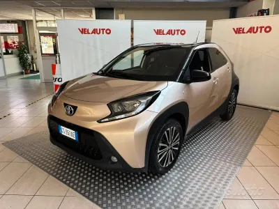 Usata Toyota Aygo X Trend 72 CV (52 kW) 2023 Giallo SUV