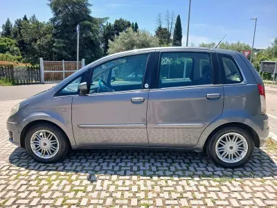 Usata Lancia Musa 77 CV (56 kW) 2009 Monovolume