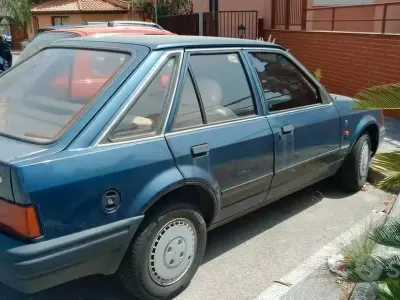 Usata Ford Escort Ghia 1988 Bluazzurro Berlina