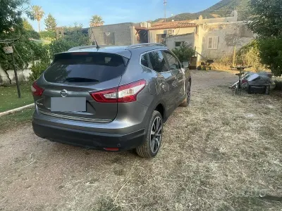 Usata Nissan Qashqai 131 CV (96 kW) 2016 Grigio SUV