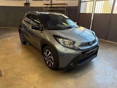 Nieuw Toyota Aygo X Trend 72 PK (52 kW) 2025 Grijs SUV