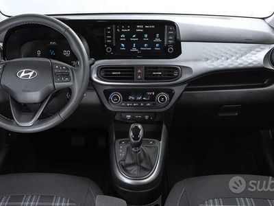 Usata Hyundai i10 63 CV (46 kW) 2024 Grigio Utilitaria