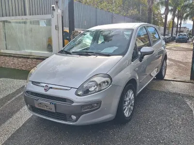 Usata Fiat Punto Evo Dynamic 77 CV (56 kW) 2010 Grigio Utilitaria