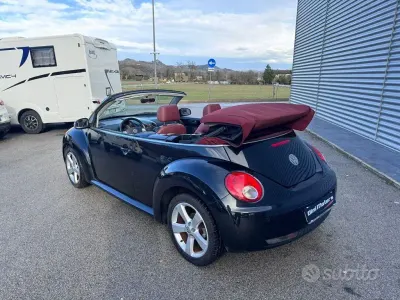 Usata VW New Beetle Edition 102 CV (75 kW) 2007 Nero Utilitaria