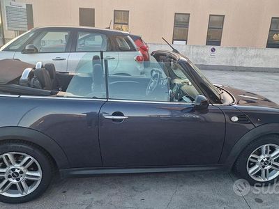 Usata Mini Cooper SD Cabriolet 143 CV (105 kW) 2013 Blu Cabrio
