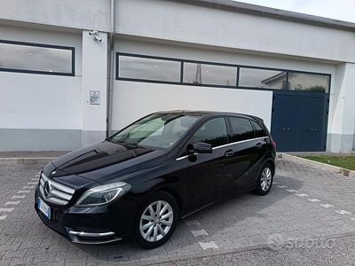Mercedes B180