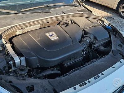 Usata Volvo V60 215 CV (158 kW) 2012 Bianco Station wagon