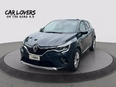 Begagnad Renault Captur Intens 145 HK (106 kW) 2022 Svart SUV