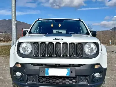 Usata Jeep Renegade 140 CV (102 kW) 2016 Bianco SUV