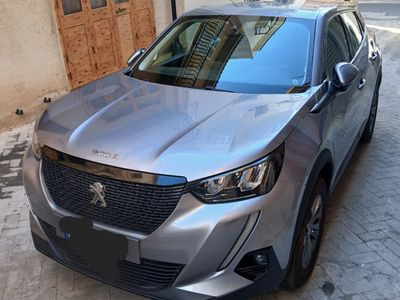 Usata Peugeot 2008 131 CV (96 kW) 2020 Grigio SUV