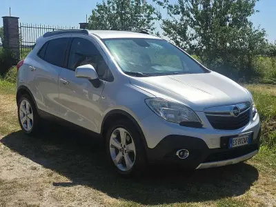 Usata Opel Mokka Cosmo 131 CV (96 kW) 2013 Argento SUV