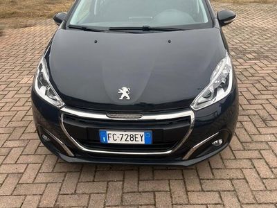 Usata Peugeot 208 Access 81 CV (59 kW) 2016 Nero Utilitaria