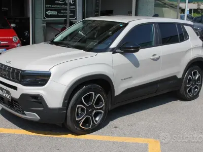 Usata Jeep Avenger Summit 101 CV (74 kW) 2025 Beige SUV