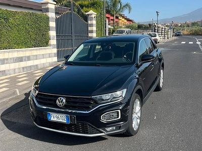 Usata VW T-Roc 116 CV (85 kW) 2019 Nero SUV