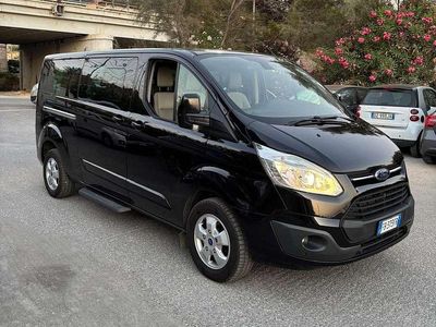 Usata Ford Tourneo Custom 155 CV (114 kW) 2015 Nero Furgone