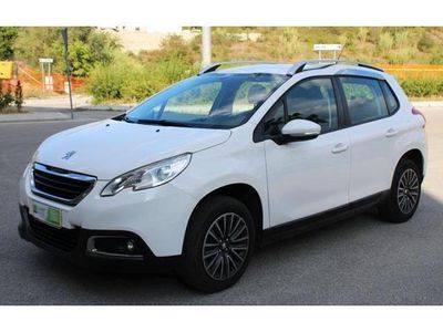 Usata Peugeot 2008 Active 82 CV (60 kW) 2015 Bianco metallizzato SUV