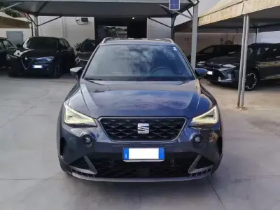 Usata Seat Arona FR 116 CV (85 kW) 2025 Grigio SUV