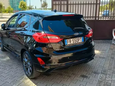 Second-hand Ford Fiesta ST-Line 86 CP (63 kW) 2018 Negru Hatchback