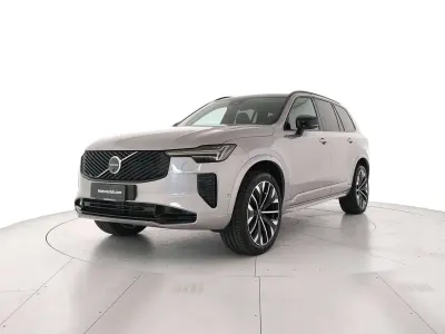 Nuova Volvo XC90 Plus 250 CV (183 kW) 2026 Argento SUV