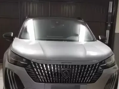 Usata Peugeot 2008 GT 131 CV (96 kW) 2024 Grigio SUV