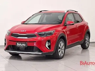 Usata Kia Stonic Style 84 CV (61 kW) 2023 Rosso SUV