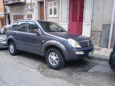 Usata Ssangyong (KGM) Rexton 165 CV (121 kW) 2006 Grigio SUV