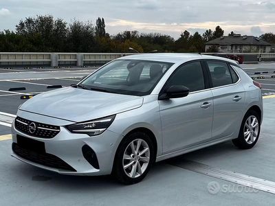 Usata Opel Corsa Design & Tech 101 CV (74 kW) 2023 Grigio Utilitaria