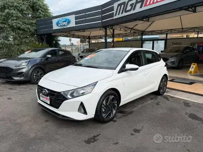Usata Hyundai i20 84 CV (61 kW) 2023 Bianco Utilitaria