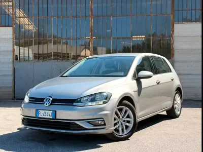 Usata VW Golf VII Executive 110 CV (80 kW) 2017 Grigio Berlina