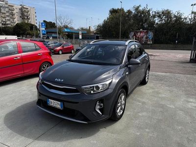Usata Kia Stonic Urban 81 CV (59 kW) 2023 Grigio SUV