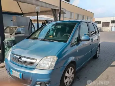 Usata Opel Meriva 75 CV (55 kW) 2007 Blu Monovolume