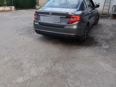 Usata Fiat Tipo 120 CV (88 kW) 2016 Grigio Berlina