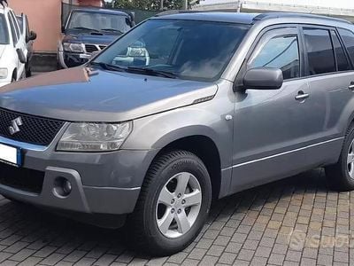 Usata Suzuki Grand Vitara 140 CV (102 kW) 2006 Grigio SUV