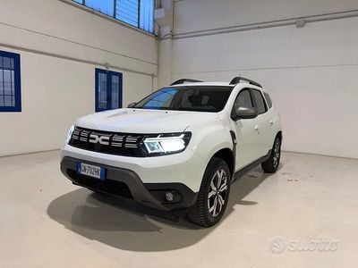 Usata Dacia Duster Journey 91 CV (66 kW) 2023 Bianco SUV
