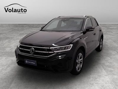 Usata VW T-Roc R-line 150 CV (110 kW) 2023 Nero SUV